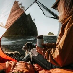 Earthwell Roaster Loop Vacuum Bottle 592ml Aqua Blue -Camp Furnish Sales Store earthwell roaster loop lifestyle 002 7